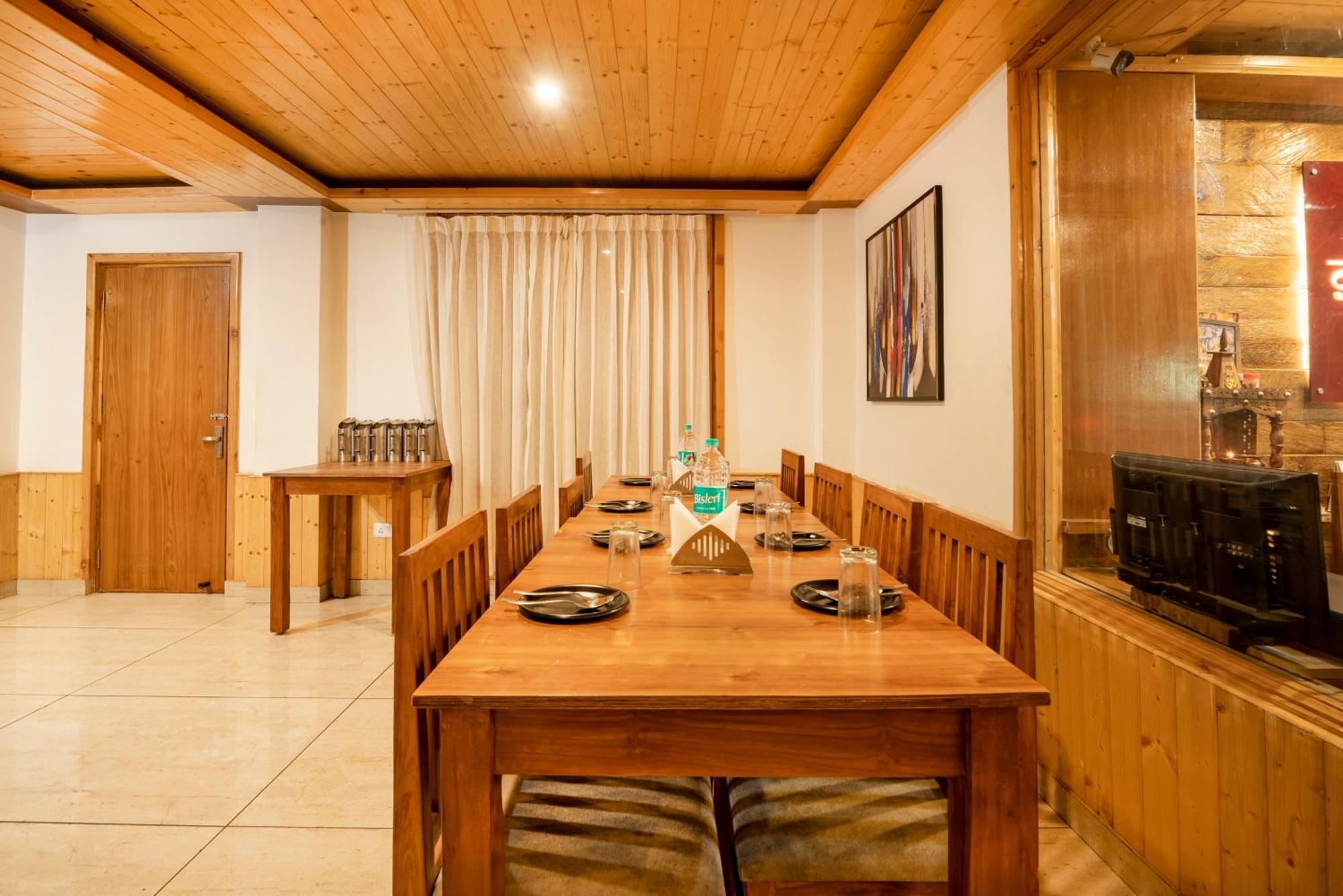 Treebo Premium Sattva With Mountain View Hotel Manāli Екстериор снимка