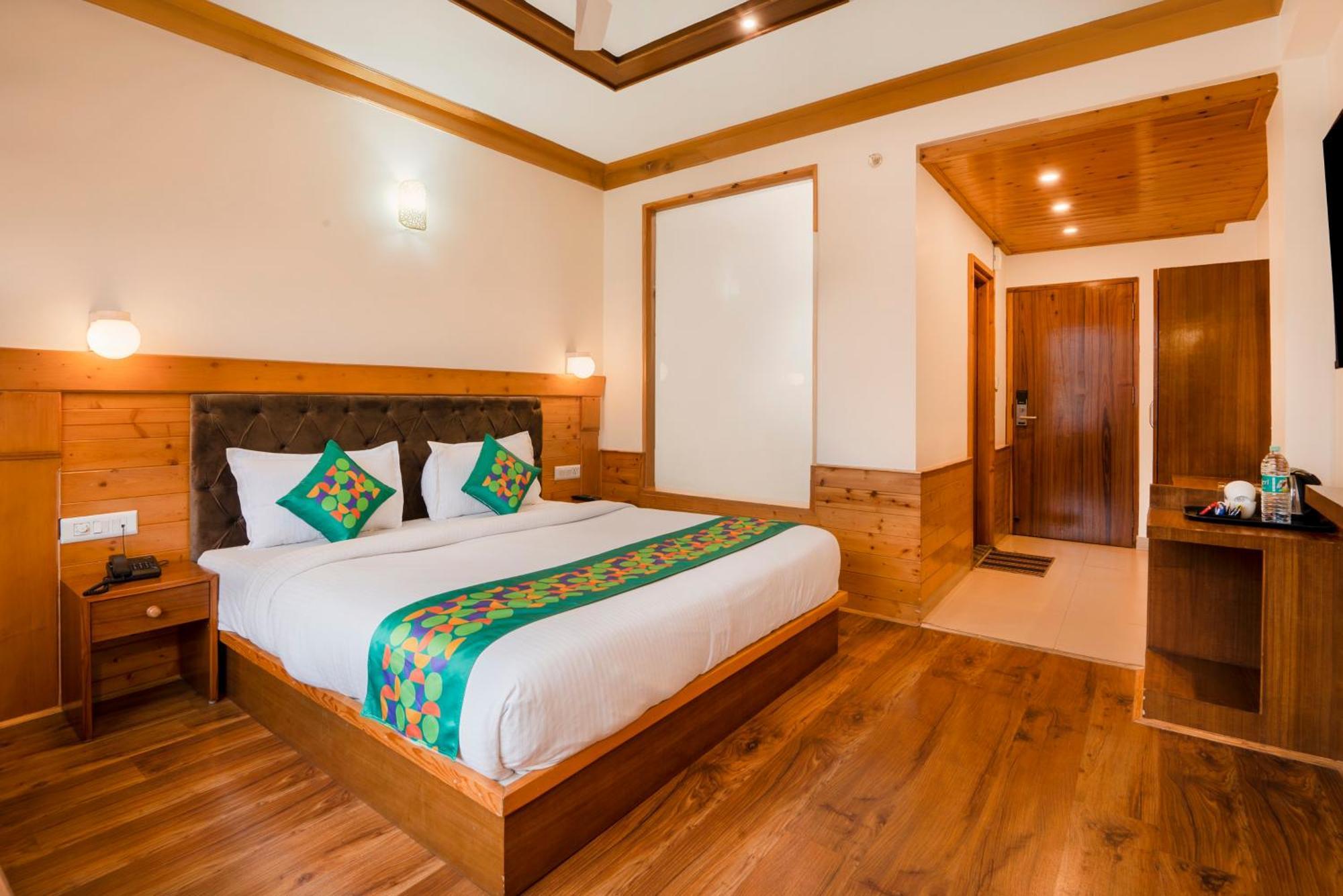 Treebo Premium Sattva With Mountain View Hotel Manāli Екстериор снимка