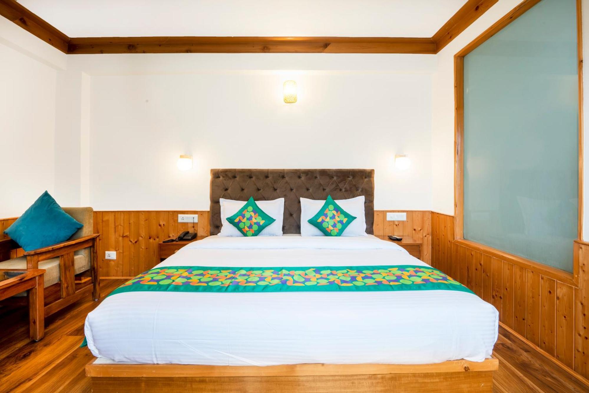 Treebo Premium Sattva With Mountain View Hotel Manāli Екстериор снимка